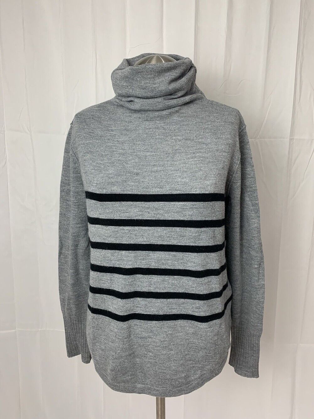 French Connection Turtleneck Sweater Women's M Gray Black Stripe Soft Stretch